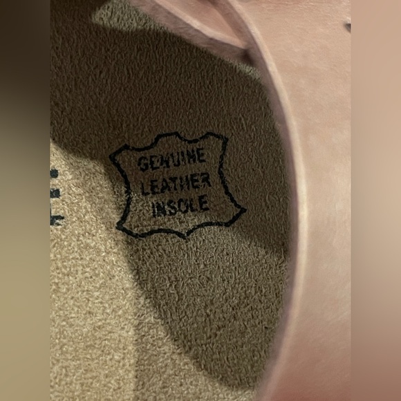 Sold - Picture 7 of 9